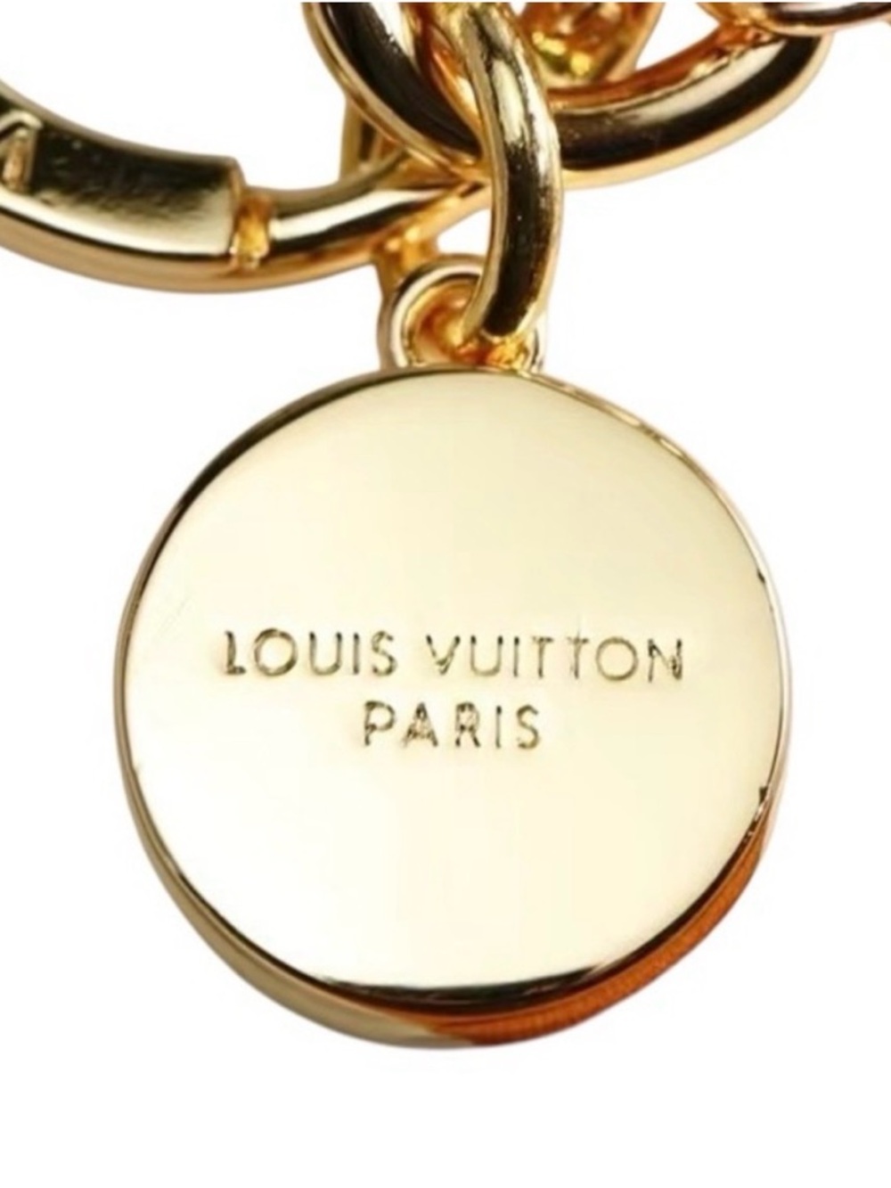 Louis Vuitton Heart Shaped Key Chain / Bag Charm (MO1425), Light Pink, Gold Tone - Picture 4 of 6